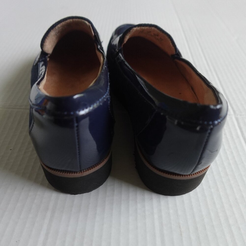 Naturalizer Navy Blue Faux Suede Penny Loafers 7W Comfortable Lightweight - Picture 3 of 4